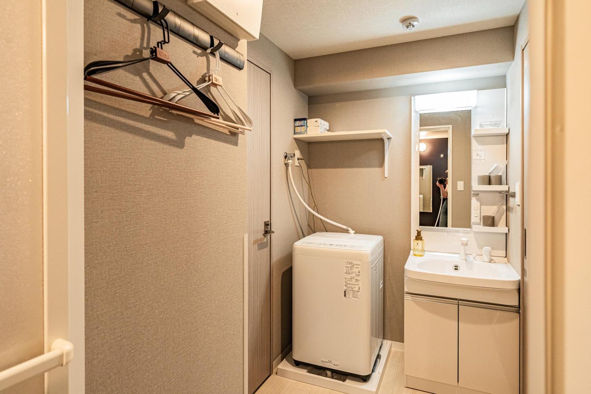 Apartment Hotel 11 Umeda Kamiyama Osaka Exteriör bild